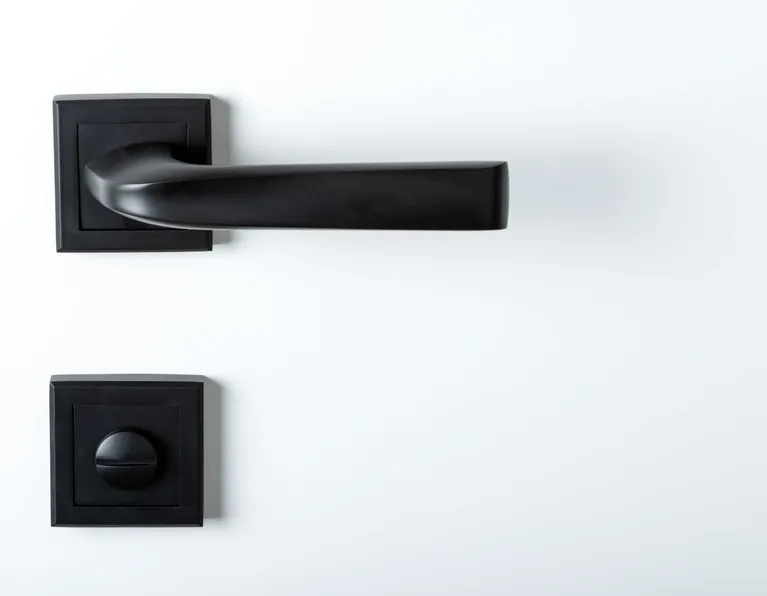 Residential locksmith