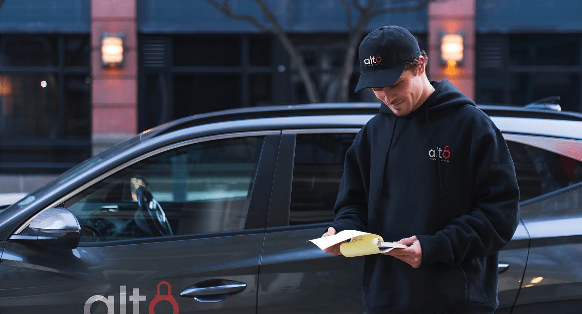 Alto Locksmith technician