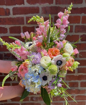 The Anna premium spring arrangement