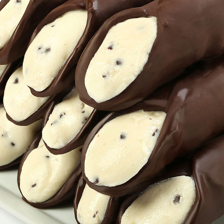 Hand-Dipped Chocolate Cannoli