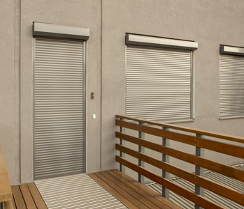 Garage door supplier Tampa