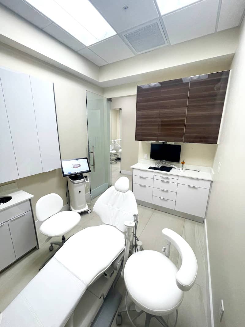 Luxe Dentistry patient treatment room