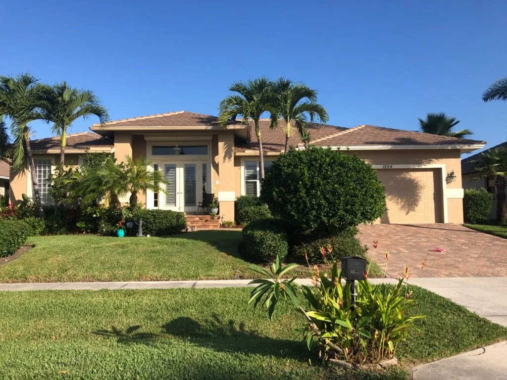 Residential roofing Naples