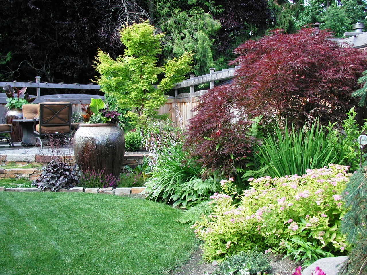 Residential landscape maintenance
