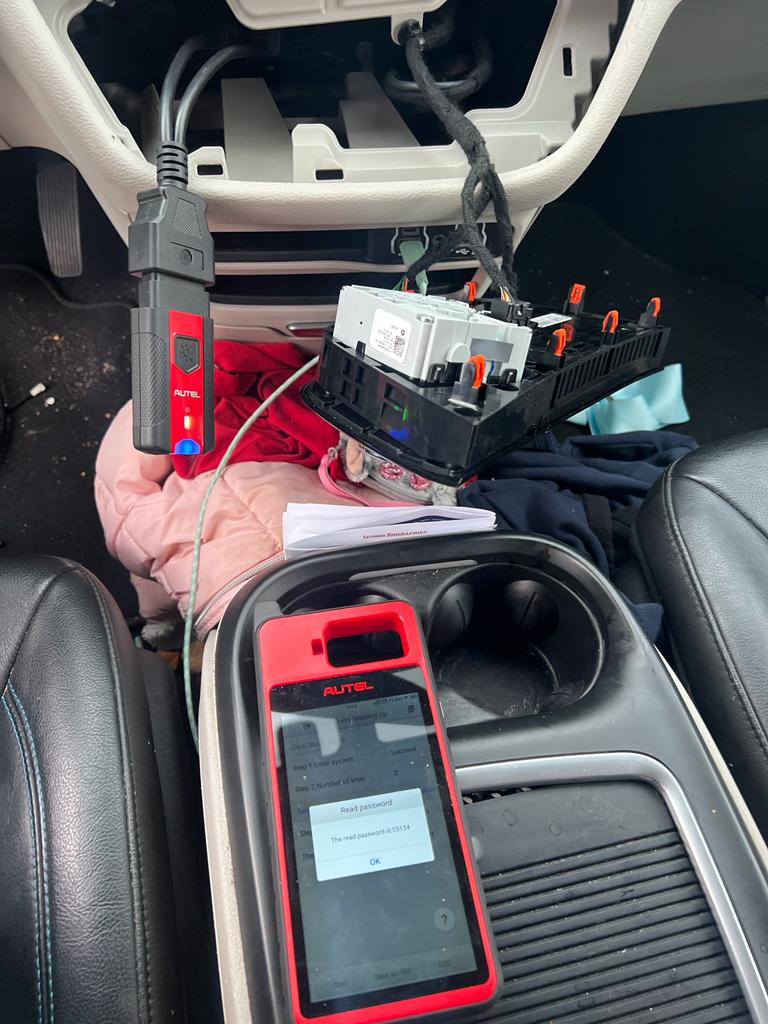 Locksmith service vehicle