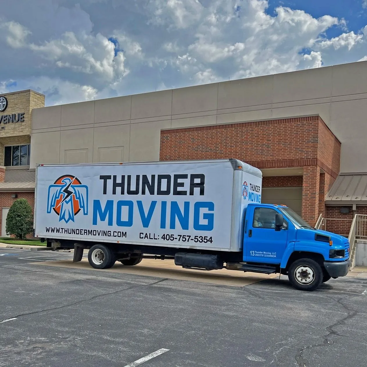 Thunder Moving truck parked in Oklahoma City