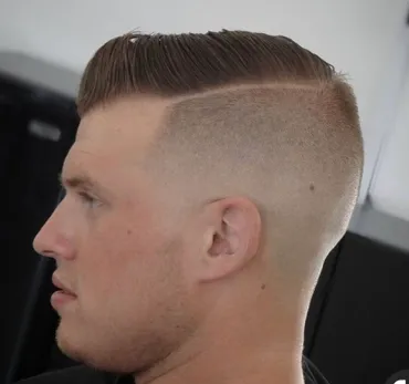 Straight razor shave at Vincent's